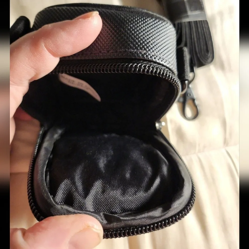 HP Camera Accessory Case - L1810-80005